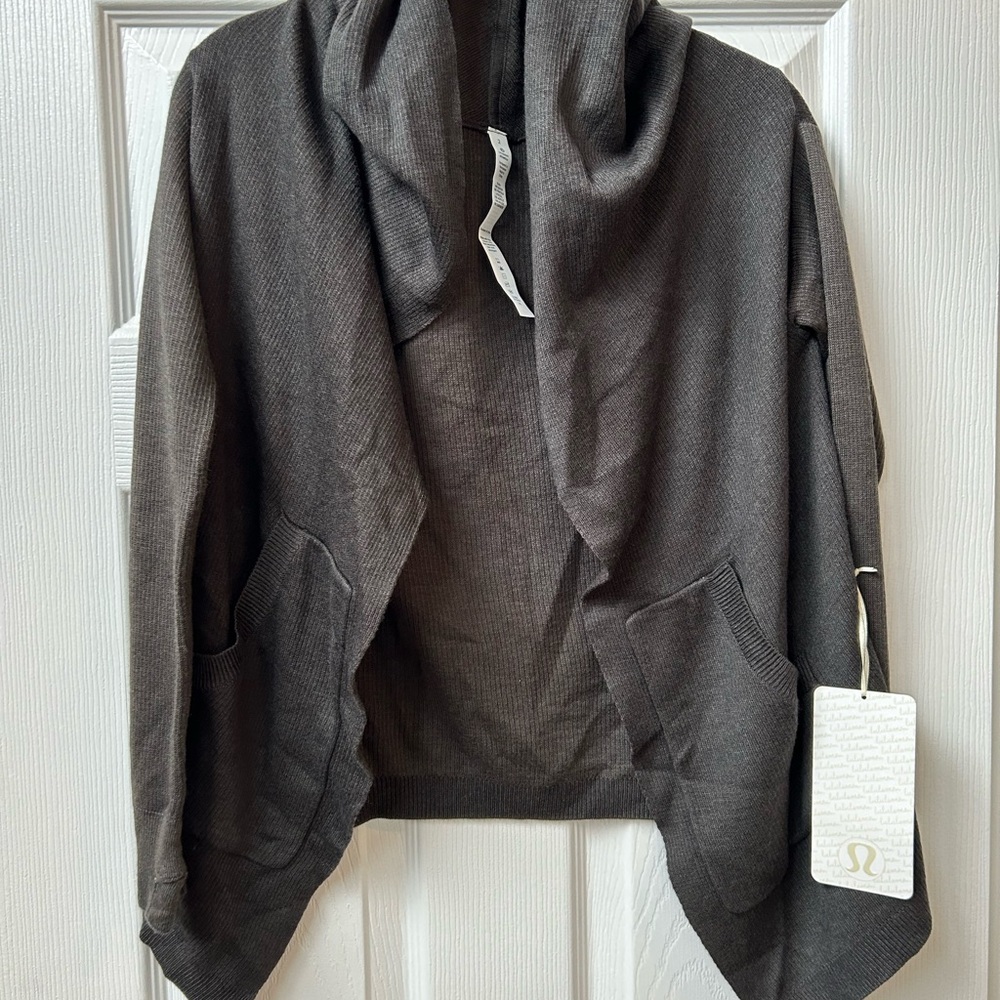 Lululemon yogi cabin sweater NWT